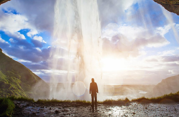 Experience Iceland with API