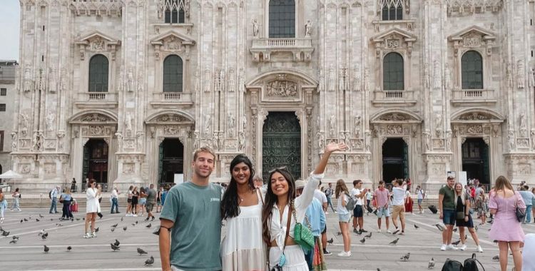 Experiencing Milan with API