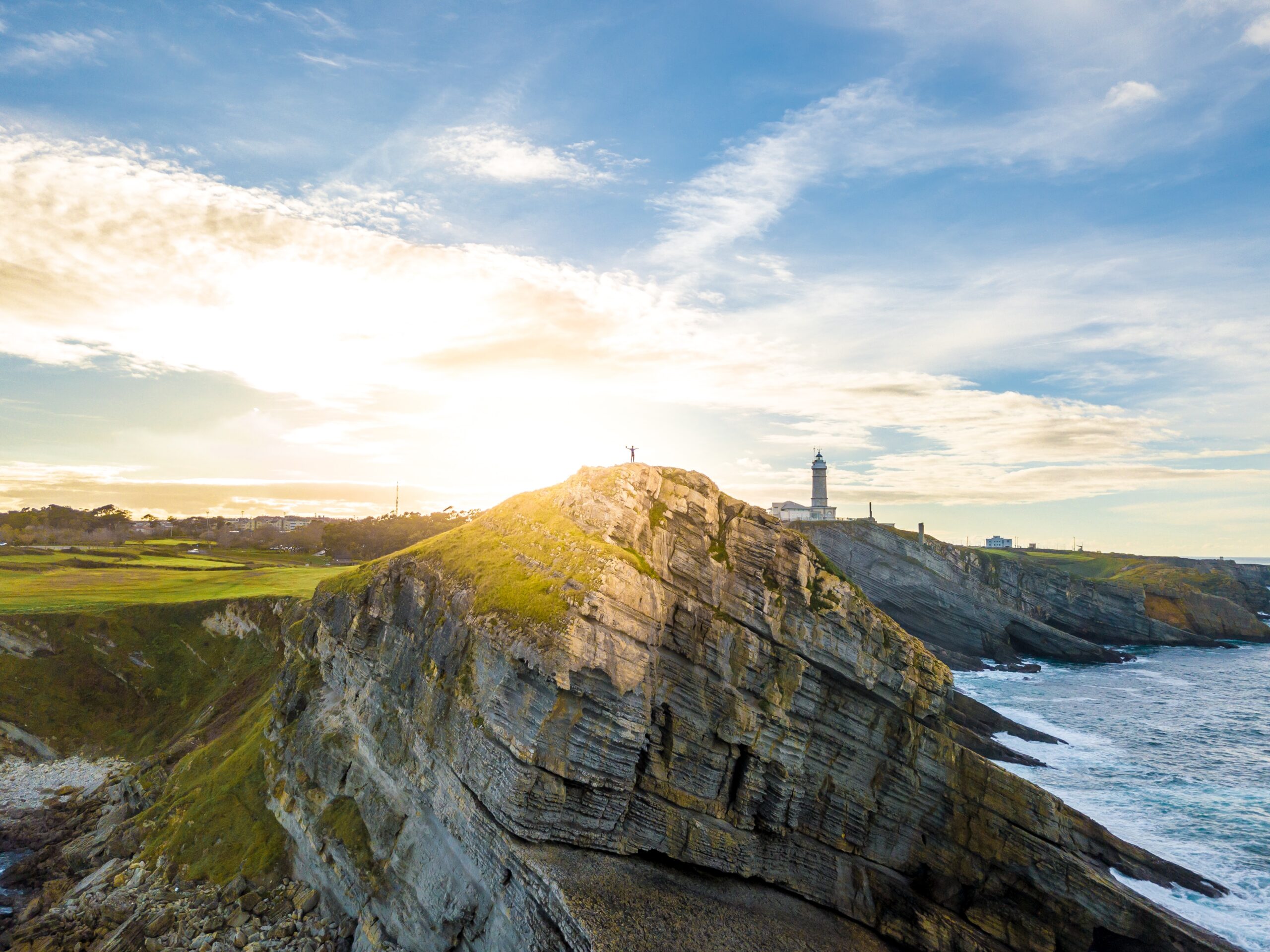 santander_spain_willian-justen-de-vasconcellos-Faro Cabo Mayo-unsplash Experience Hungary with API!
