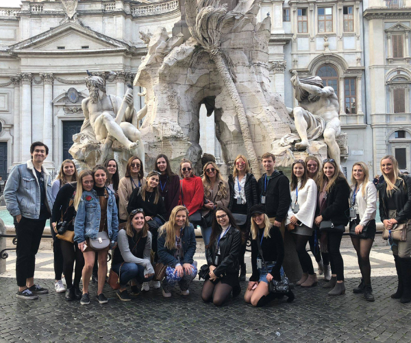 Experience Rome with API!
